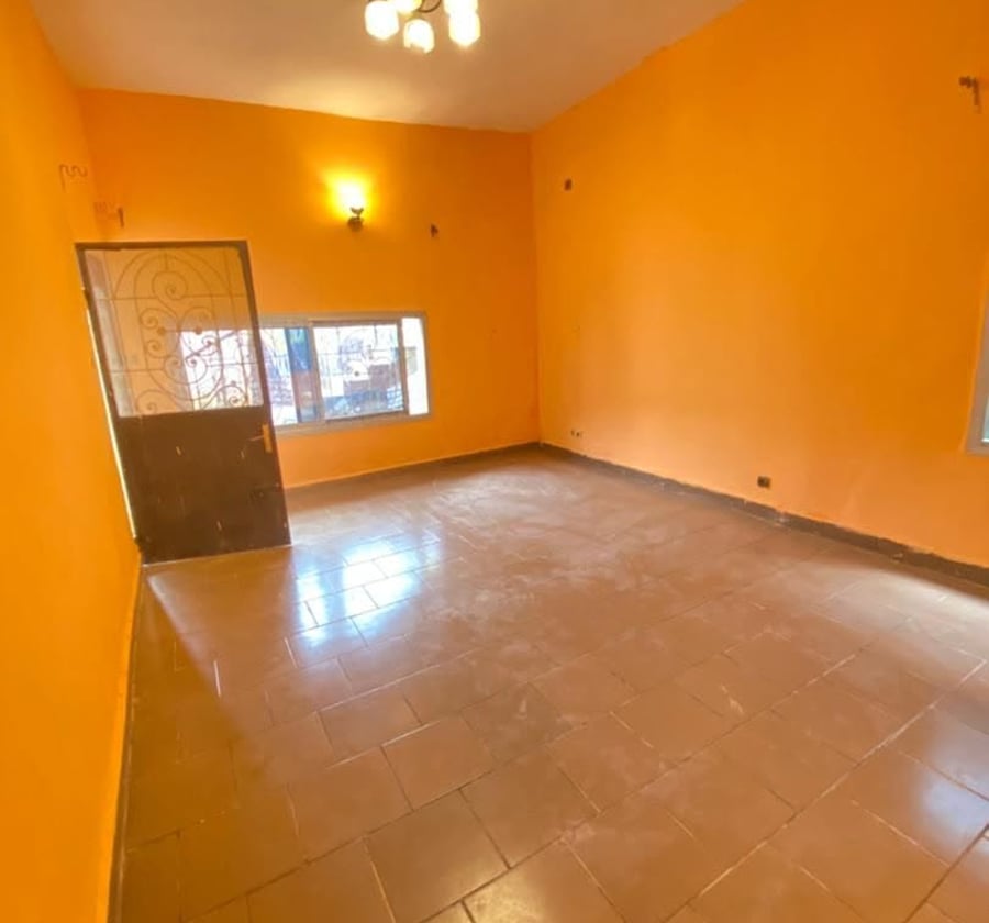 Appartement 2 chambres à Efoulan