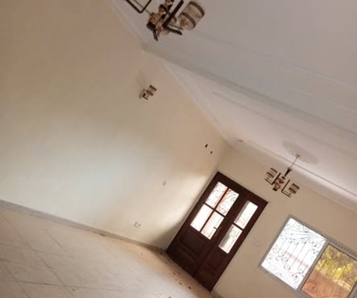 Appartement 2 chambres à louer à Odza