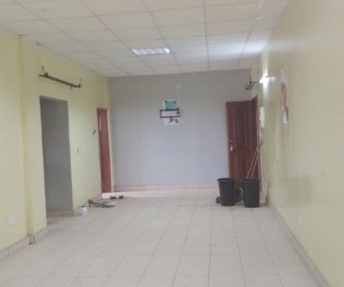 Bureau à louer à Yaoundé Ekoudoum