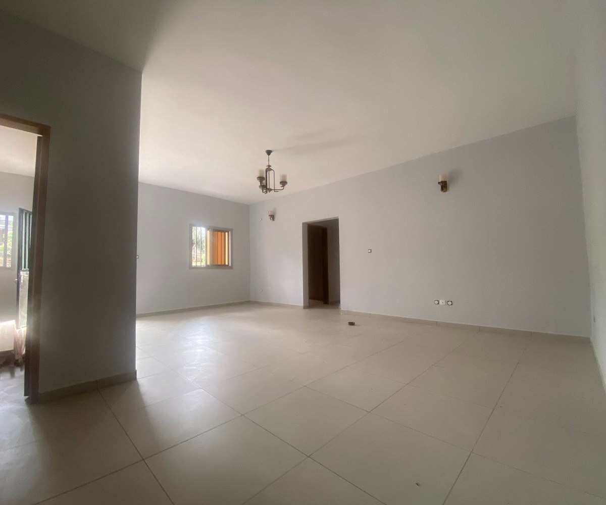 Appartement Moderne à Bastos