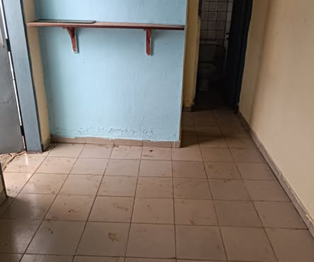Chambre moderne à Etoug-Ebe (lycée)