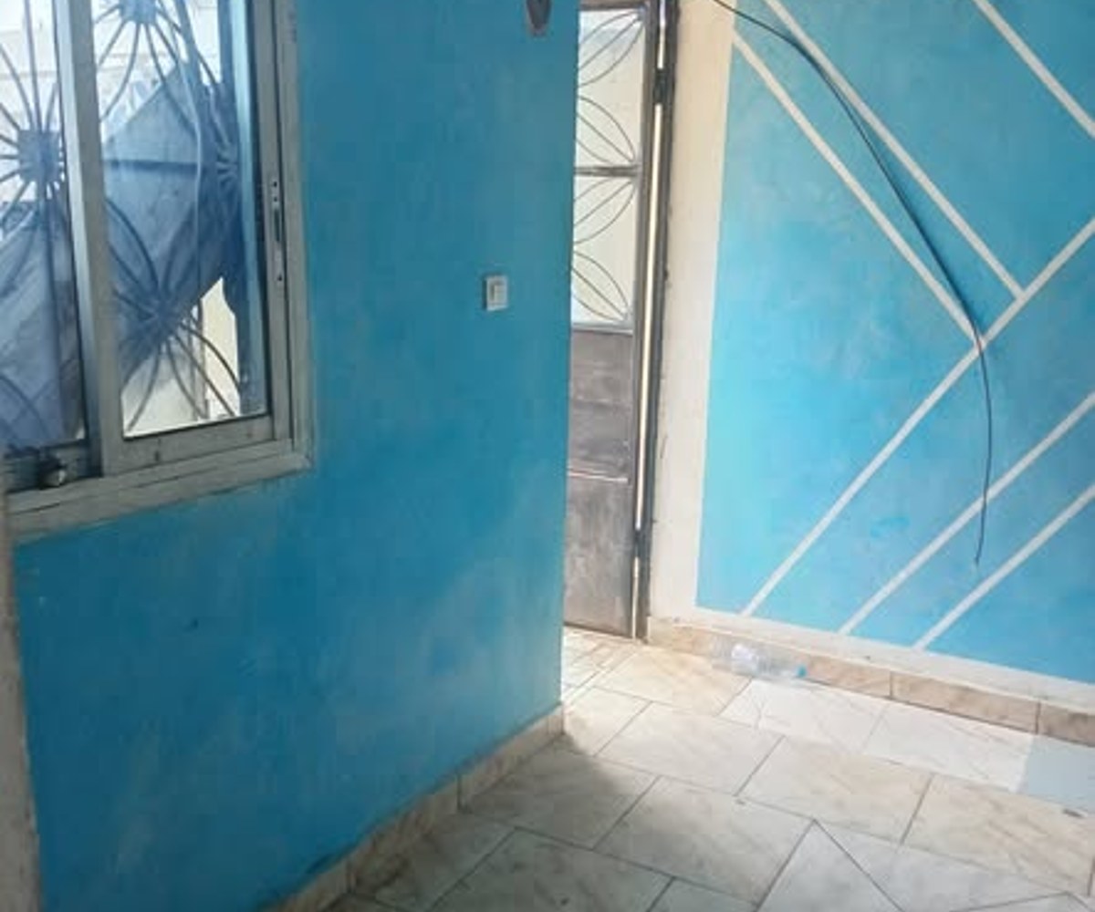 Studio moderne à louer à Logbaba (Jardin)