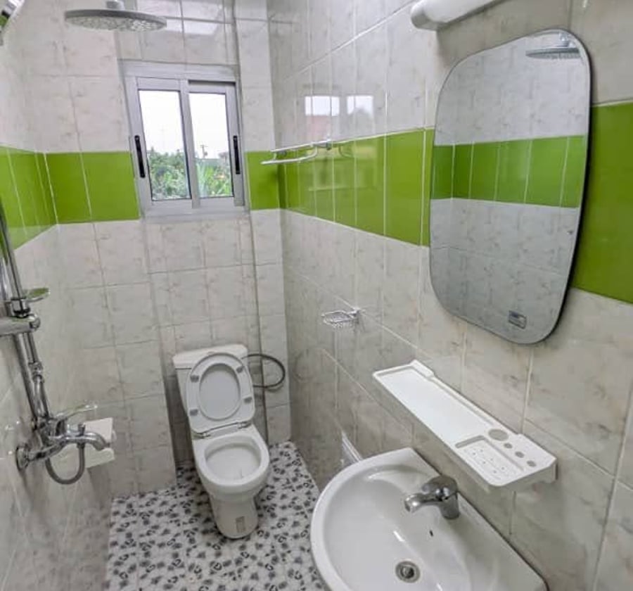 Vaste appartement 2 chambres à Olembe