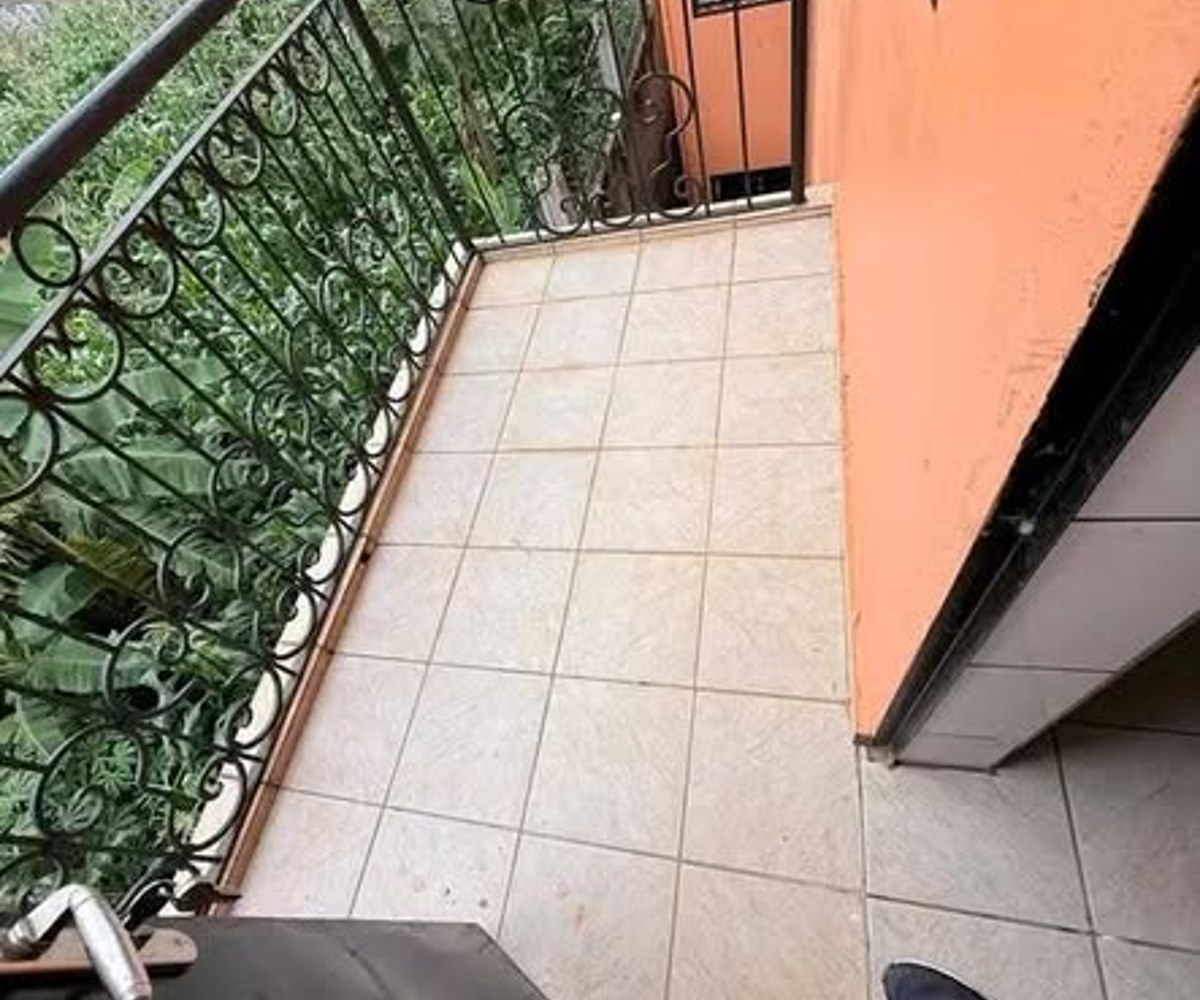 Studio VIP neuf à louer - Nkolfoulou