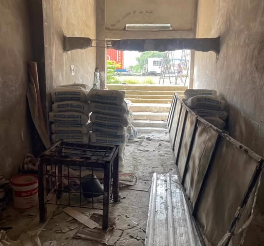 Grande boutique à louer – Bocom Yassa