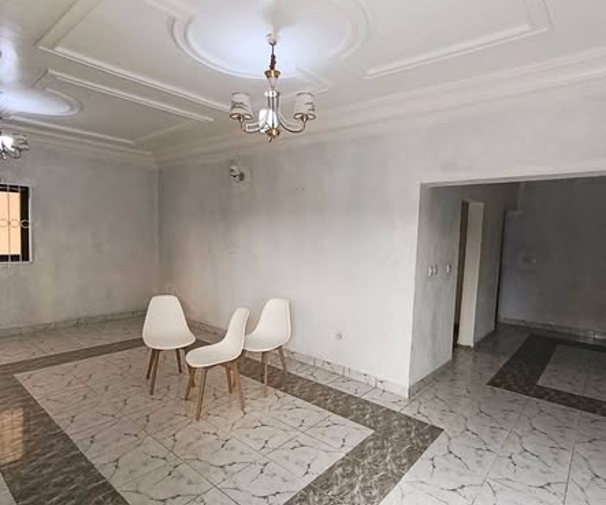 Appartement neuf à louer à Obobogo
