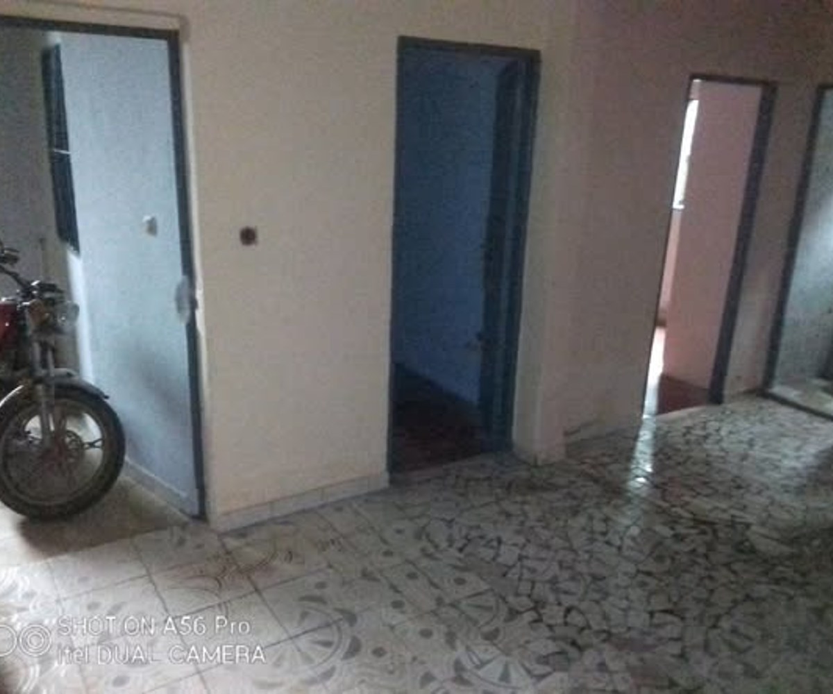 Appartement à louer - Kotto, Carrefour des immeubles