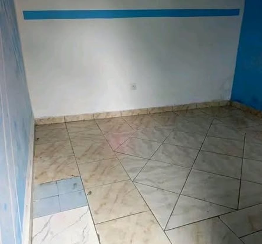 Studio moderne à louer à Logbaba