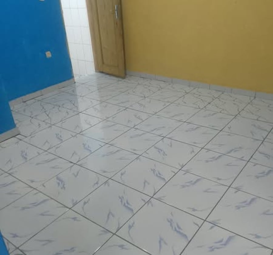 Chambre moderne carrefour Nkoabang