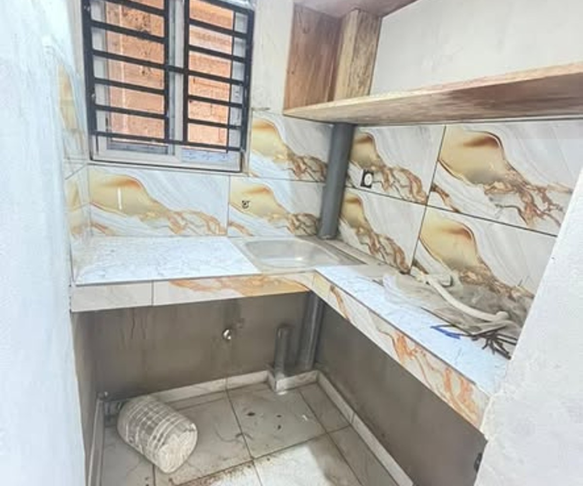 Studio moderne à louer à Jouvence