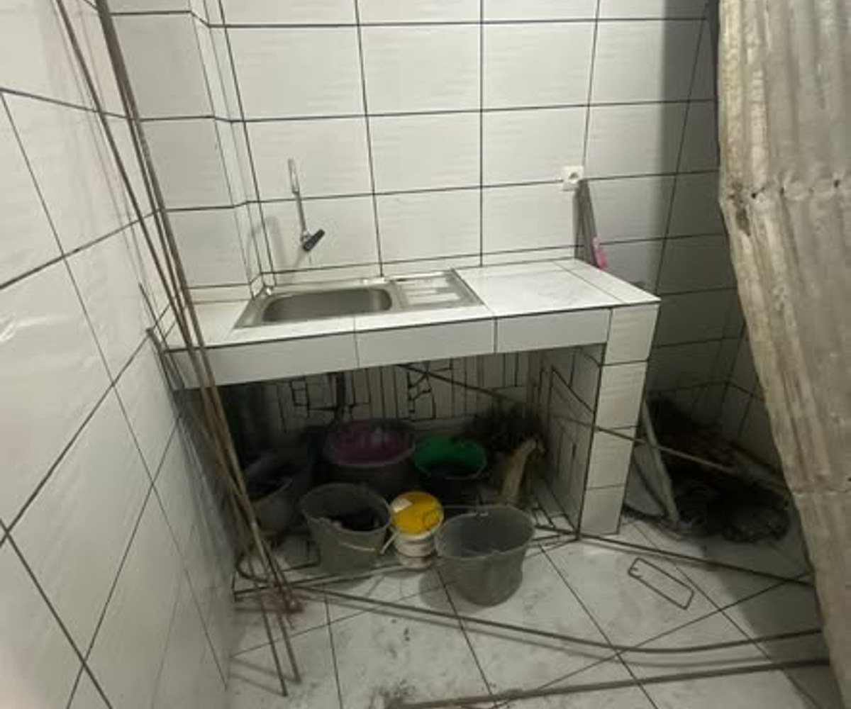 Studio moderne 4 pièces à PK12 Douala
