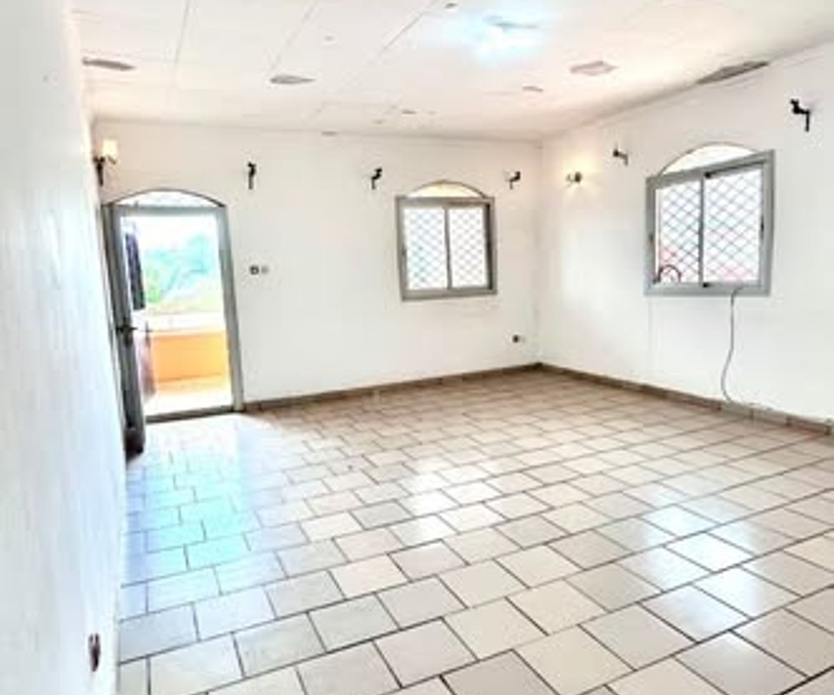 Appartement à louer à Cité de la Paix, Douala