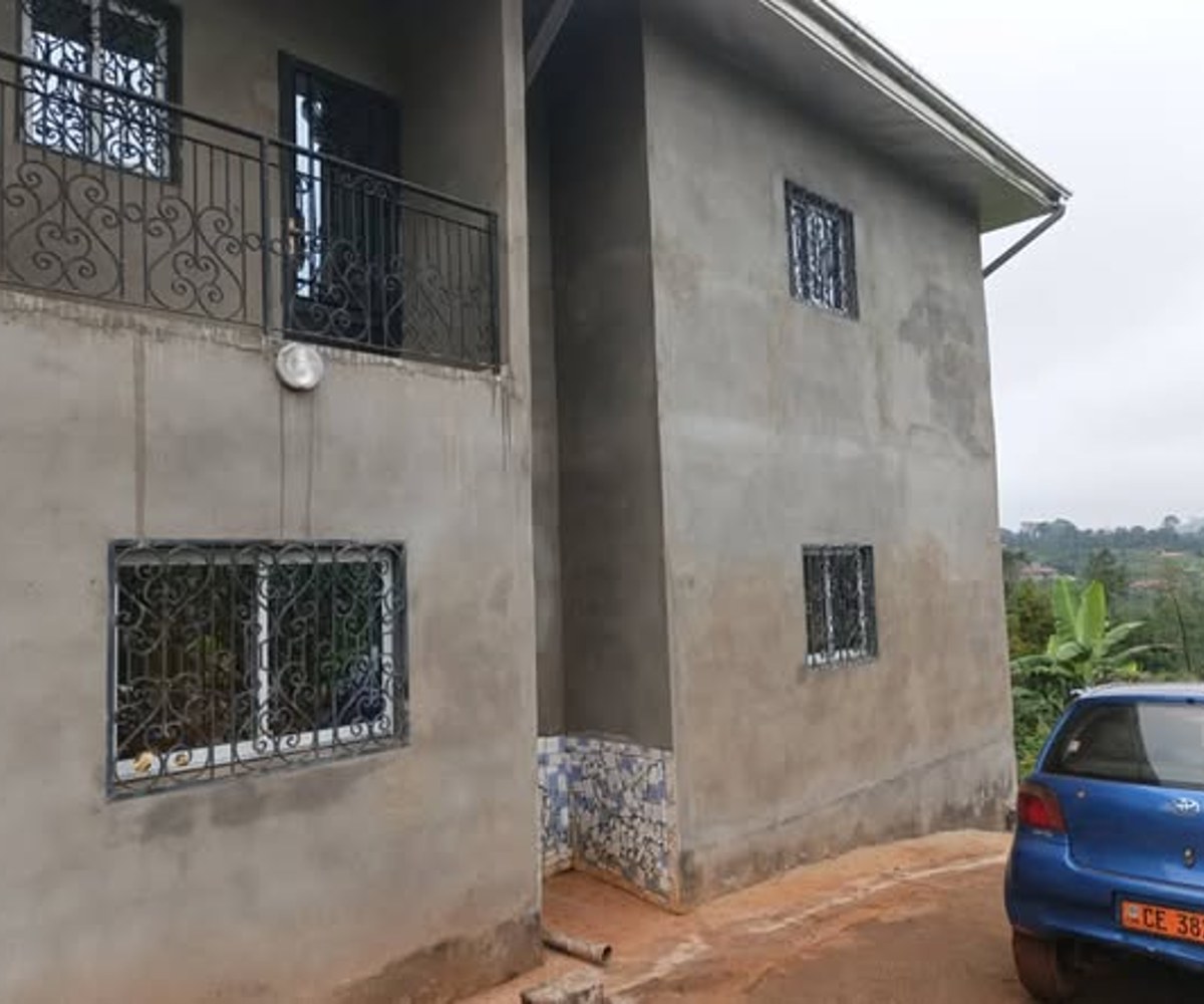 Duplex à vendre à Yaoundé Nkolbisson