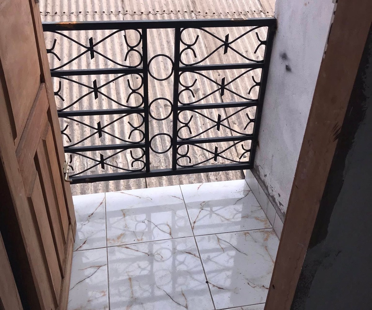 8 chambres modernes à Ngoa-Ekele, Yaoundé
