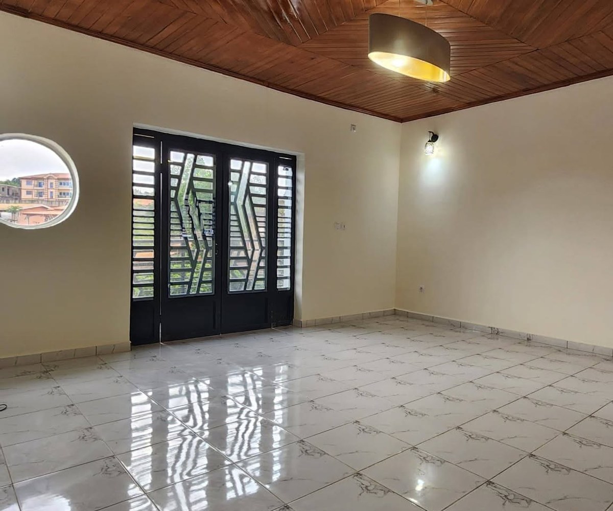 Appartement neuf 2 chambres à louer - Odza
