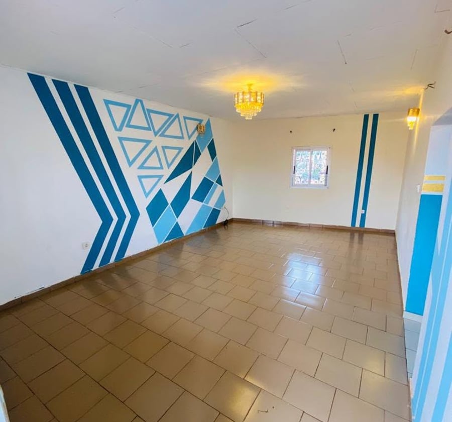 Magnifique studio moderne à louer - Simbock