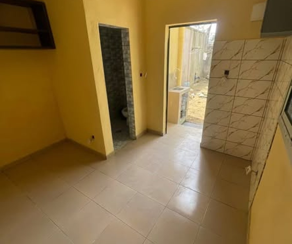Chambre moderne à PK 12