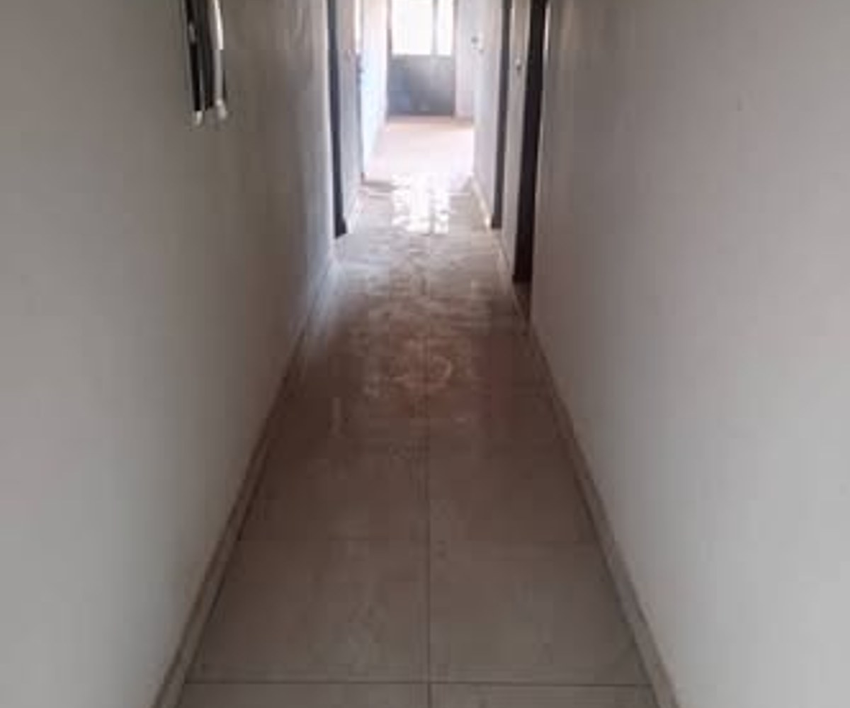 Vaste appartement à louer à Nkolbisson 2ème carrefour