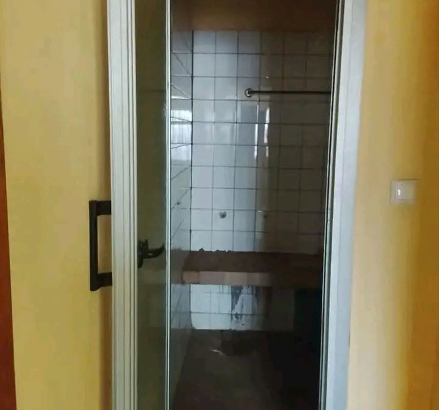 Emplacement commercial à louer à Yaoundé Ekounou