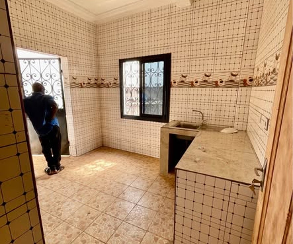 Appartement haut standing à louer à Ekoudoum