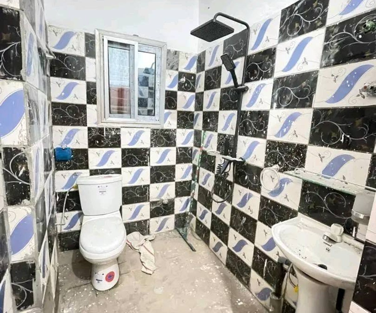 Chambre moderne à Bonamoussadi Rond-point Maetur