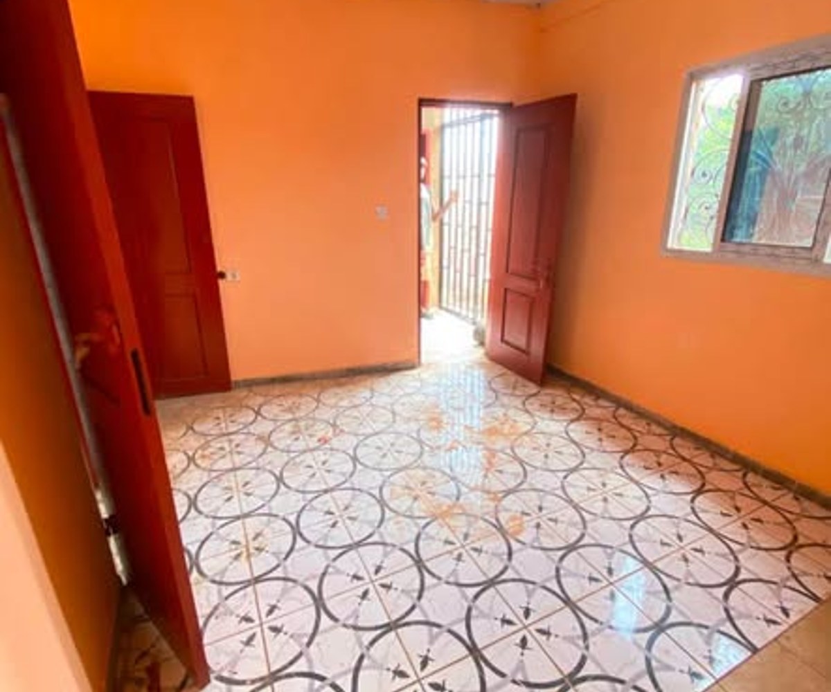 Chambre moderne à louer à Mendong