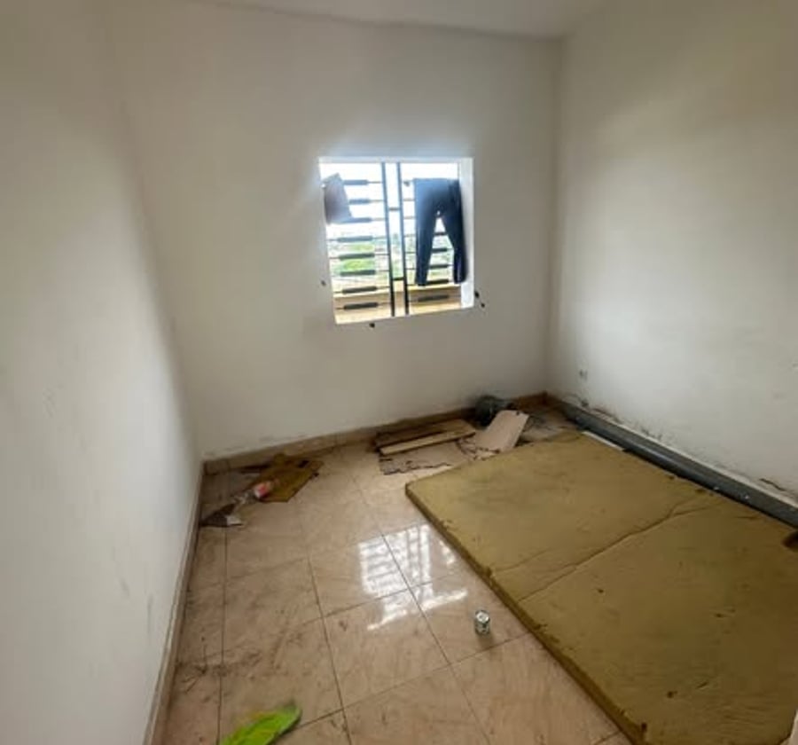 Appartement 2 chambres à louer – PK 15, Douala