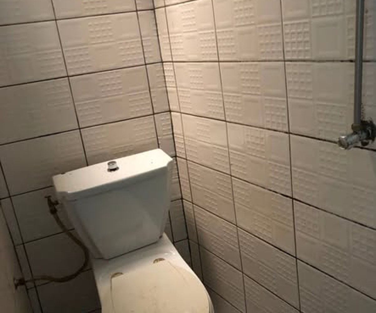 Grand studio moderne à louer à Logpom