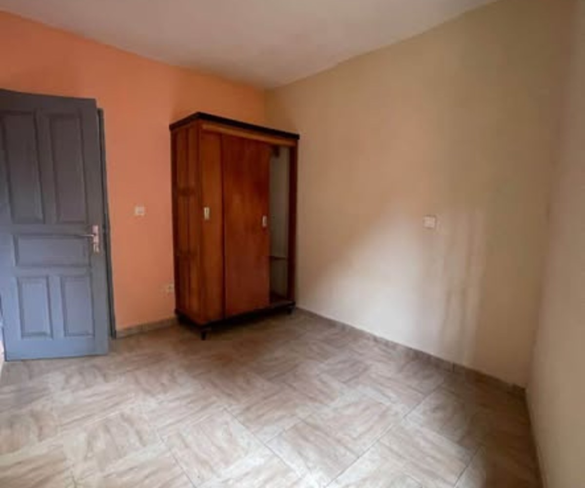 Studio moderne à Nkoabang