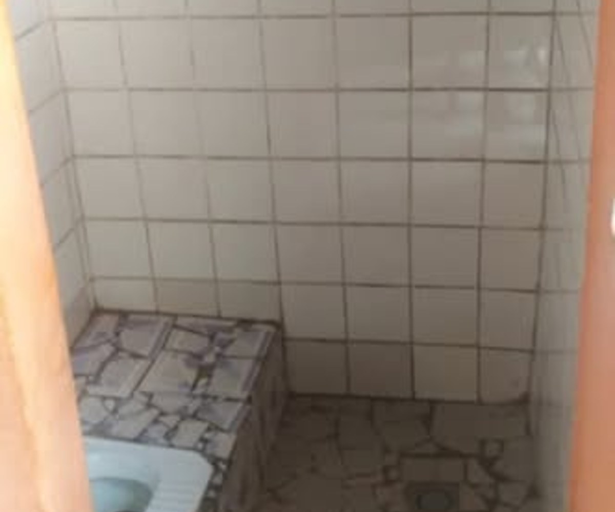 Vaste chambre à louer à Simbock
