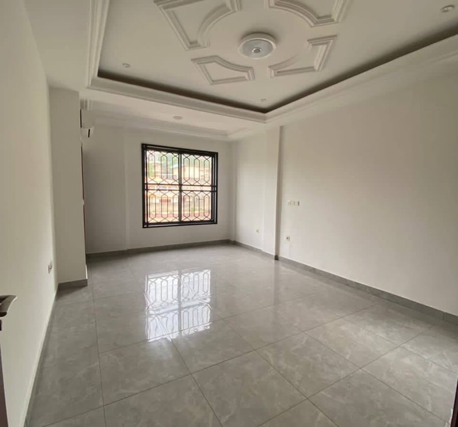 Appartement Moderne à Bastos - 2 Chambres