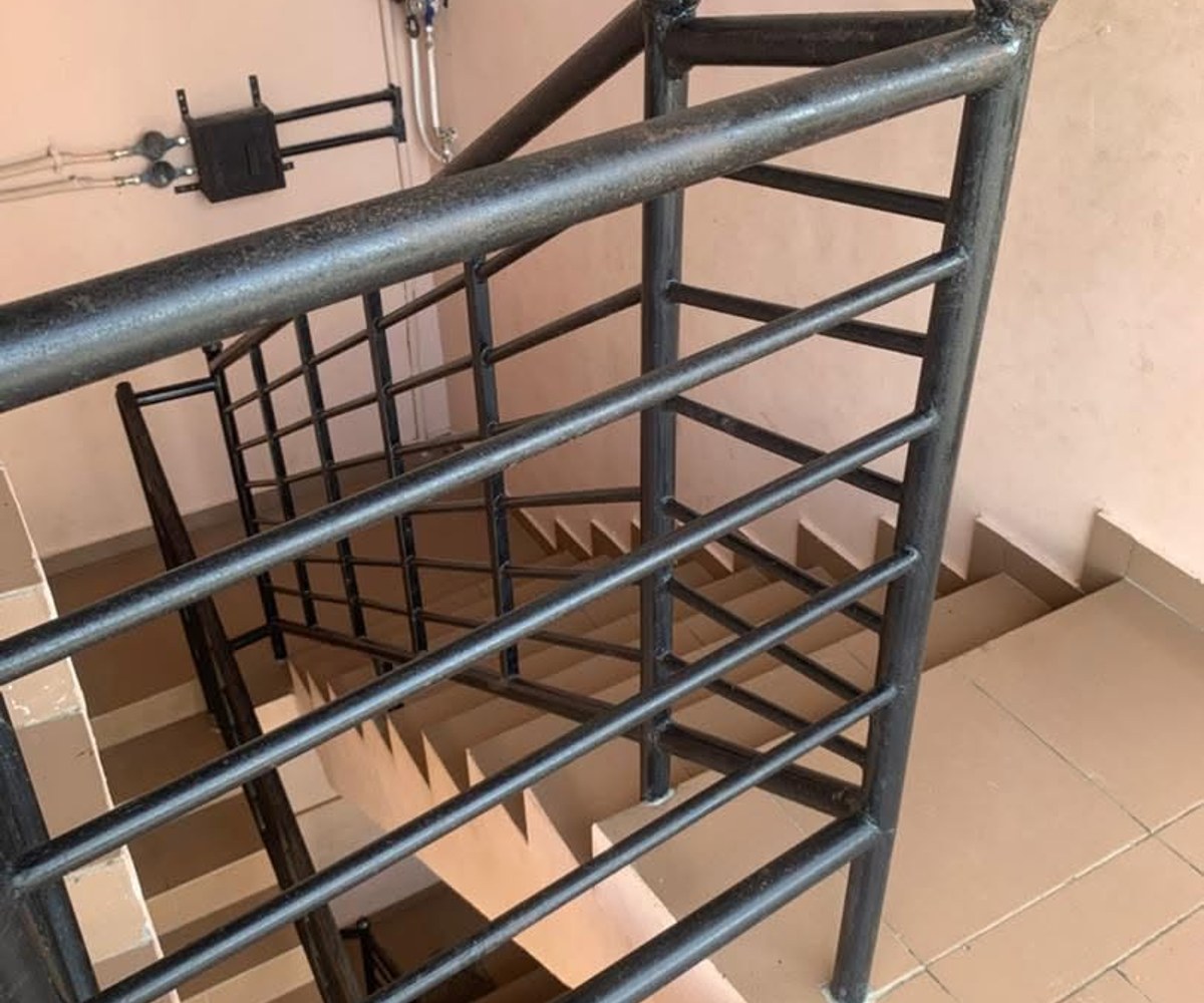 Studio moderne neuf à louer - Village Cogefar, Douala
