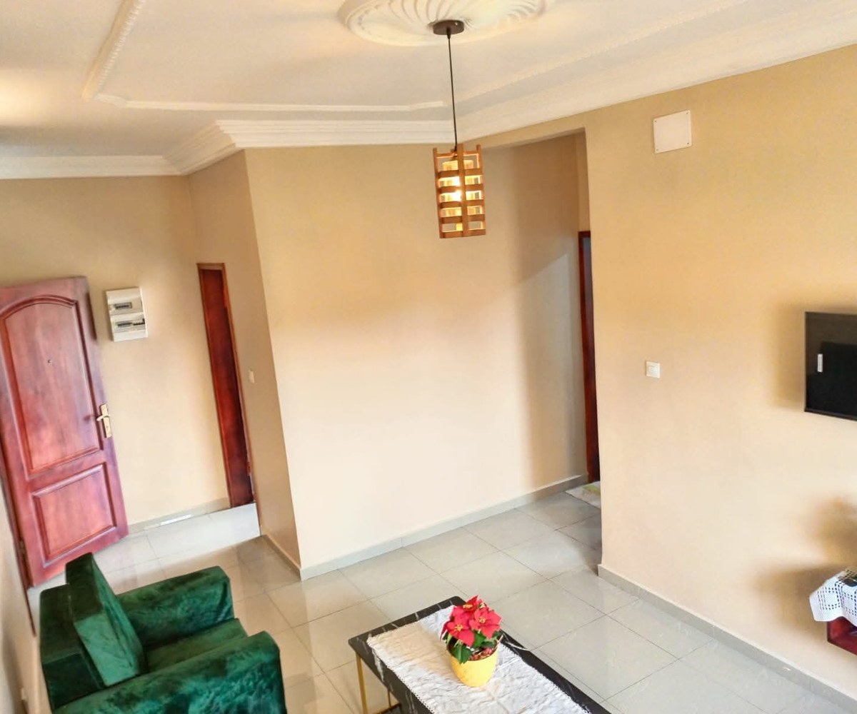 Guest House  for rent in Biyem-Assi, Yaoundé : FCFA 25000