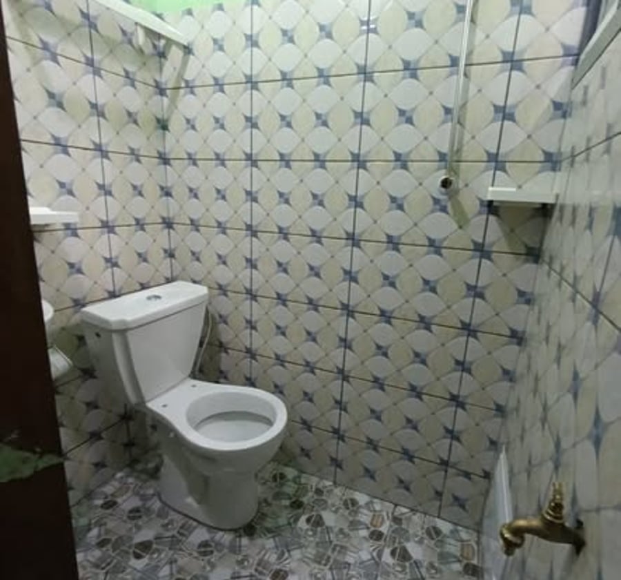 Chambre moderne à louer à Ndogpassi III (Chicago)
