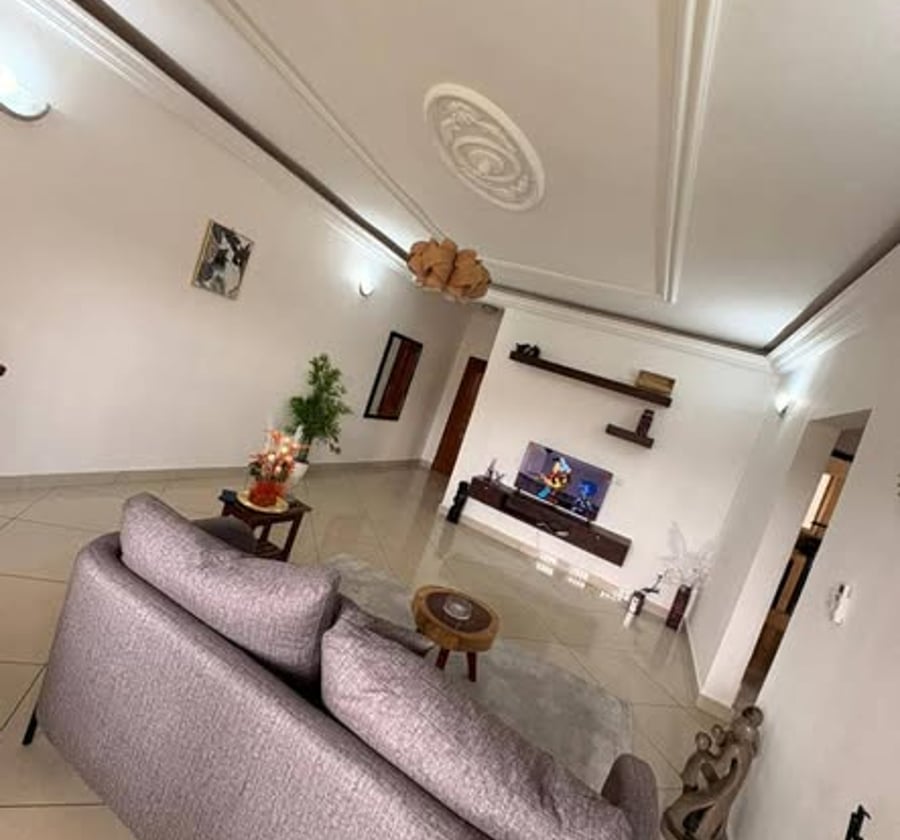 Appartement meublé à louer à Omnisport, Yaoundé