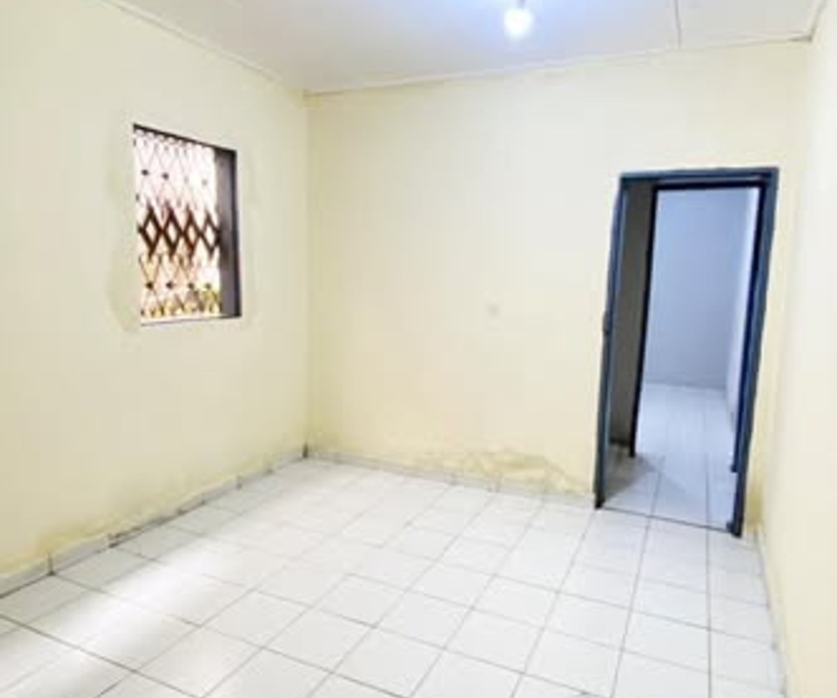 Appartement moderne à Mendong (marché Mendong) - 80 000 FCFA/mois