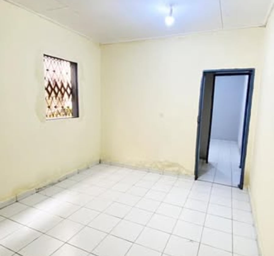 Appartement moderne à Mendong (marché Mendong) - 80 000 FCFA/mois