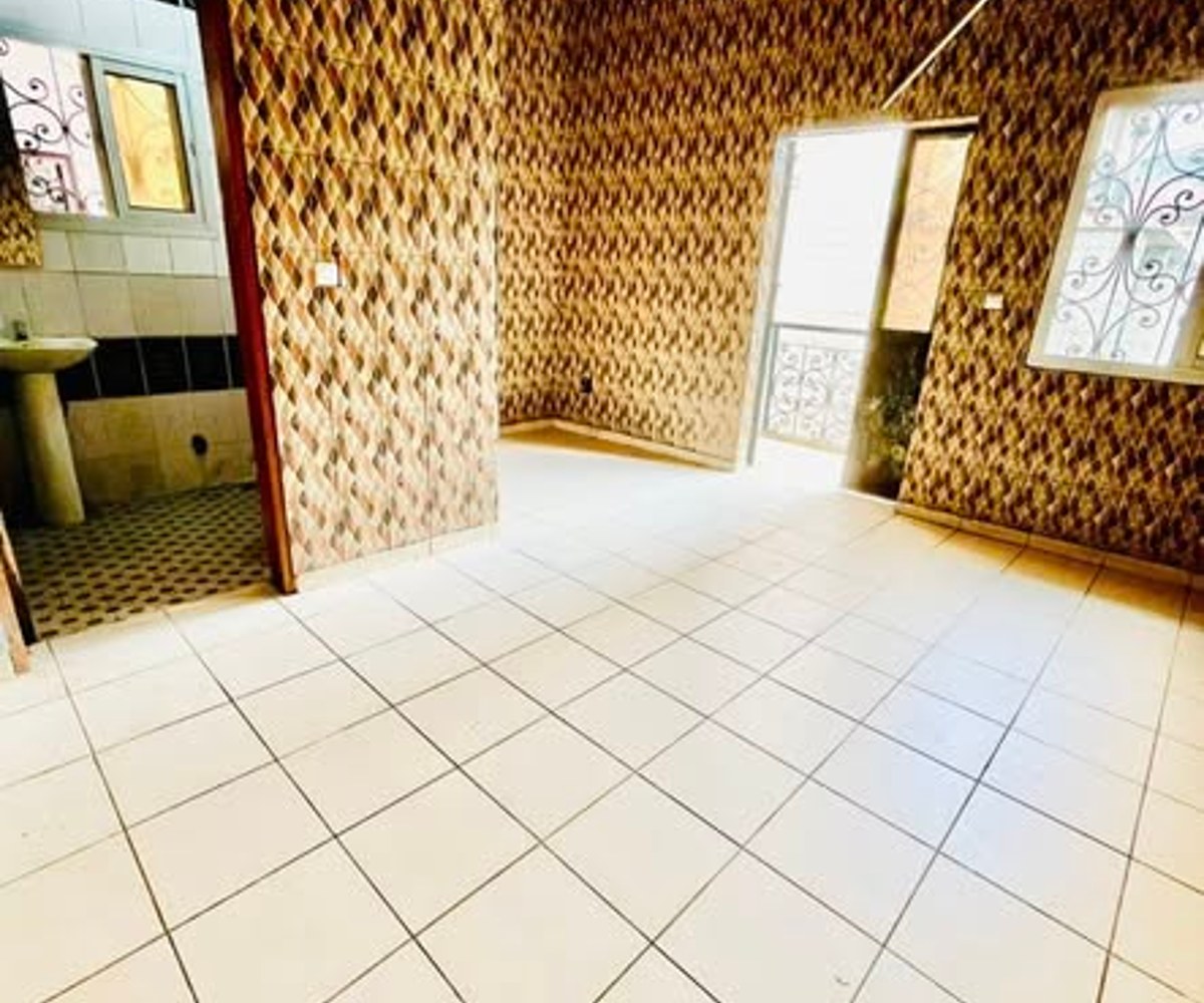 Vaste chambre à Nkolbisson