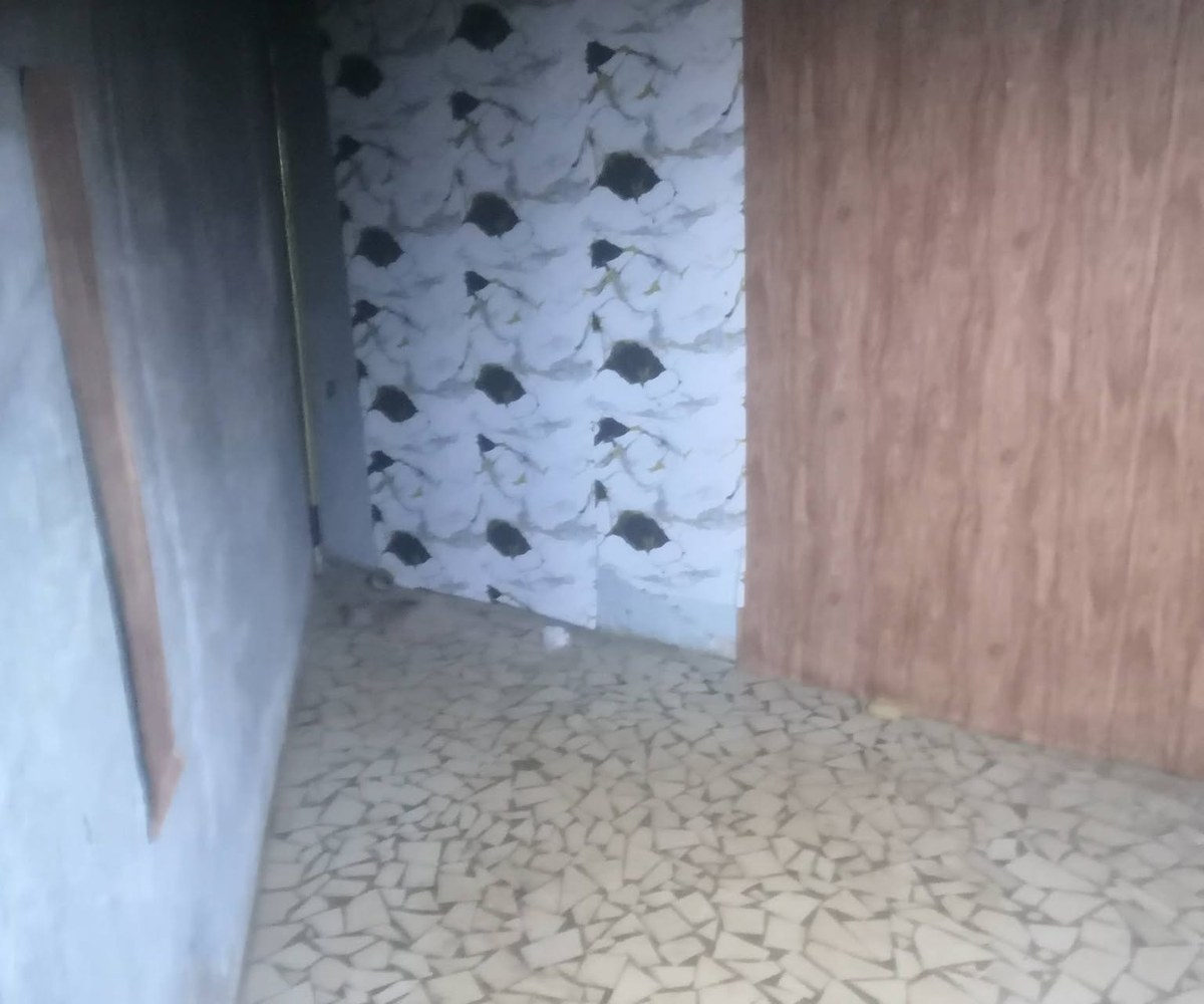 Chambre simple à louer dans barrière à Nkoayos Ekounou