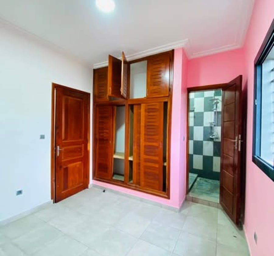 Appartement haut standing - Makepe (Patrick Mboma)