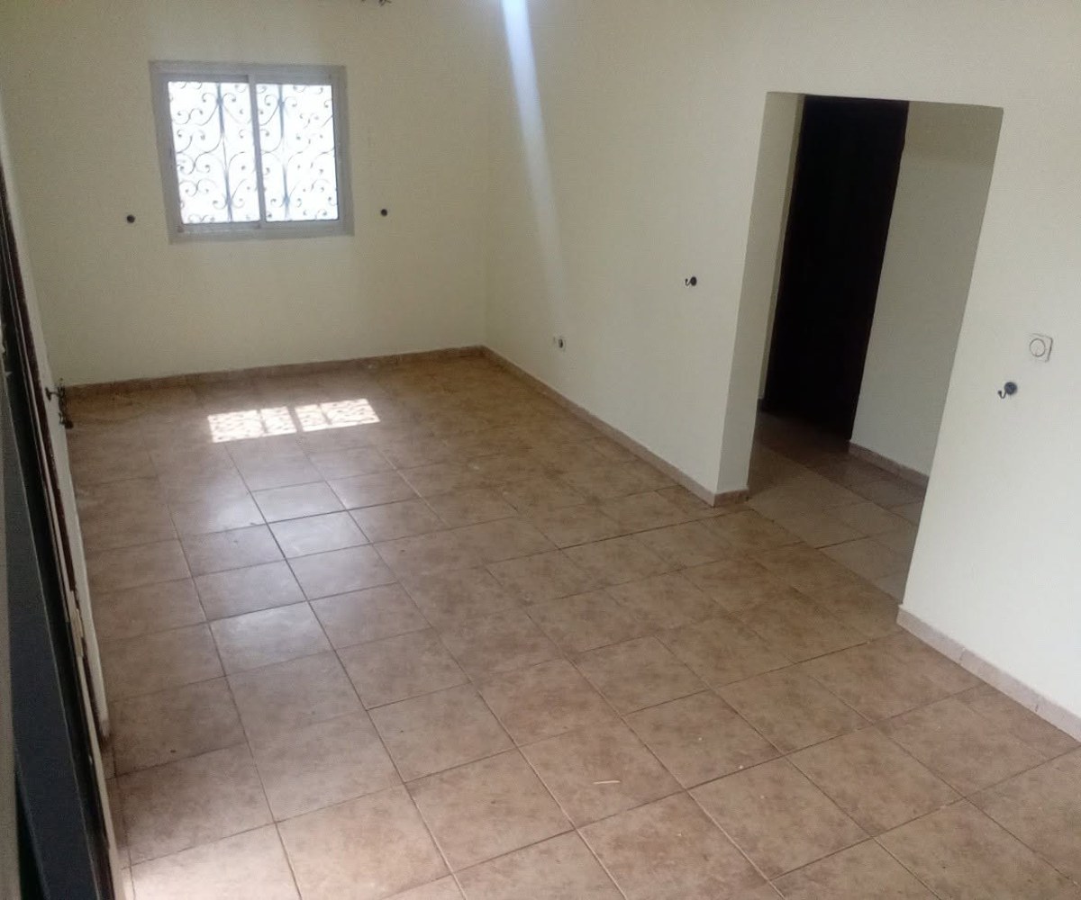 Appartement à louer Damas Petit Génie - 3 chambres, 130 000 XAF/mois