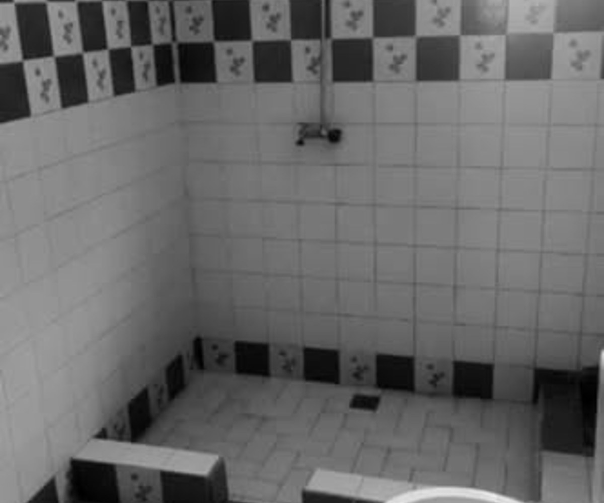 Chambre semi moderne à louer - Cite Sic, Douala