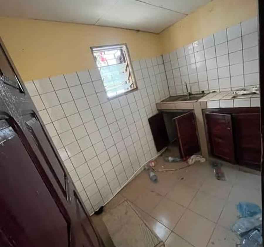 Studio moderne à louer à Beedi, Douala