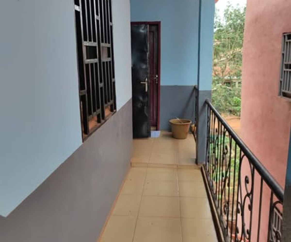 Vaste appartement moderne à louer Yaoundé Tradex Éleveur
