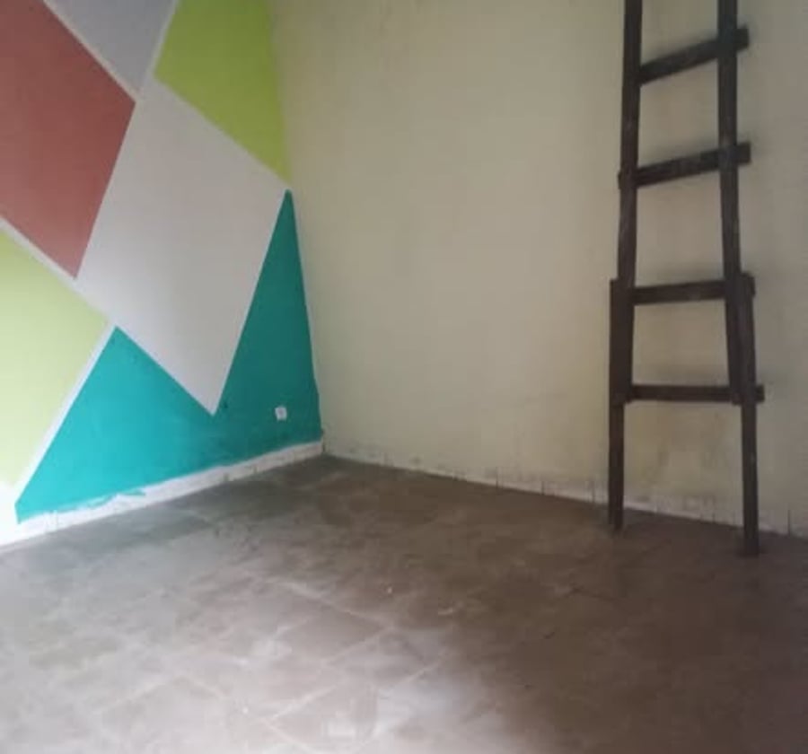Appartement moderne à louer - Awae Escalier