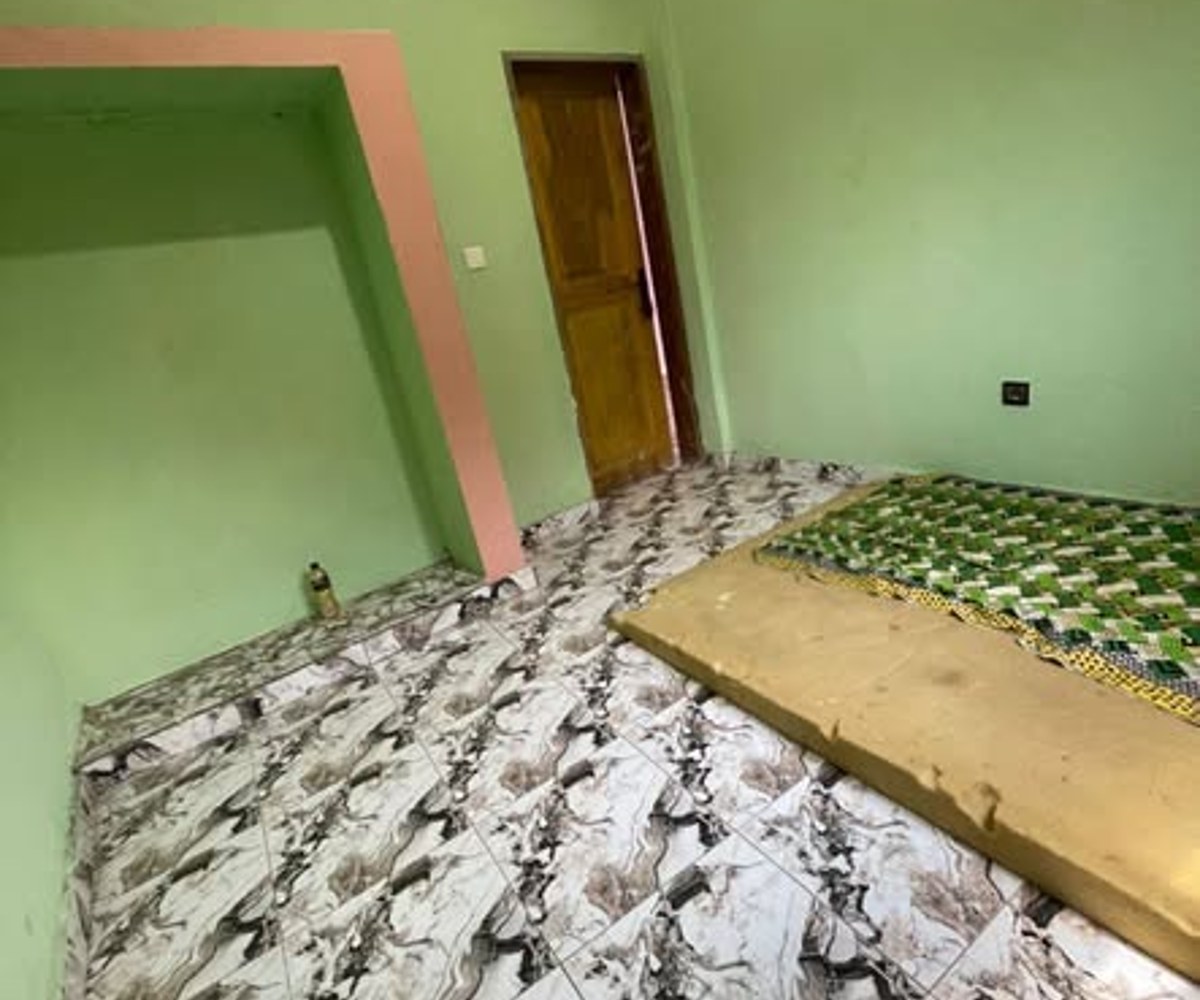 Studio à louer à PK 13, Douala