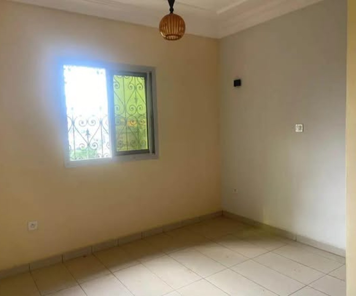 Studio moderne à louer – Mimboman Maetur