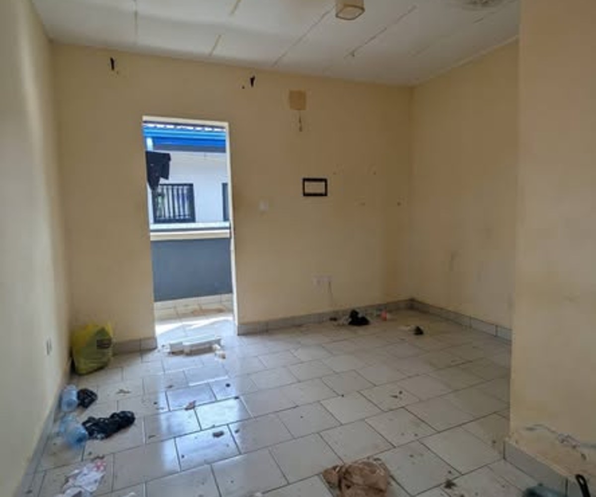 Chambre moderne à Nkolnda Odza - 25 000 FCFA/mois