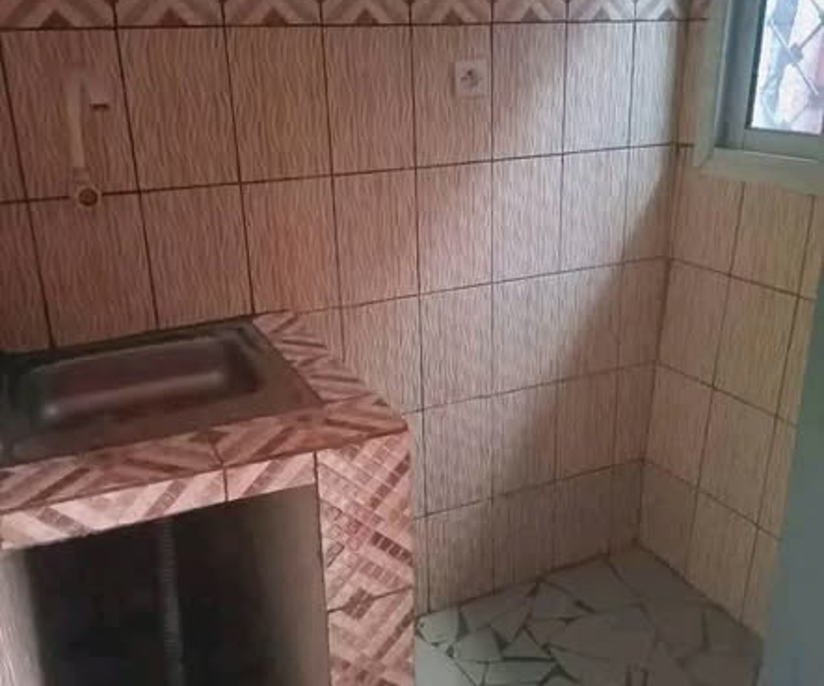 3 mini studios modernes à louer - Carrière, Yaoundé