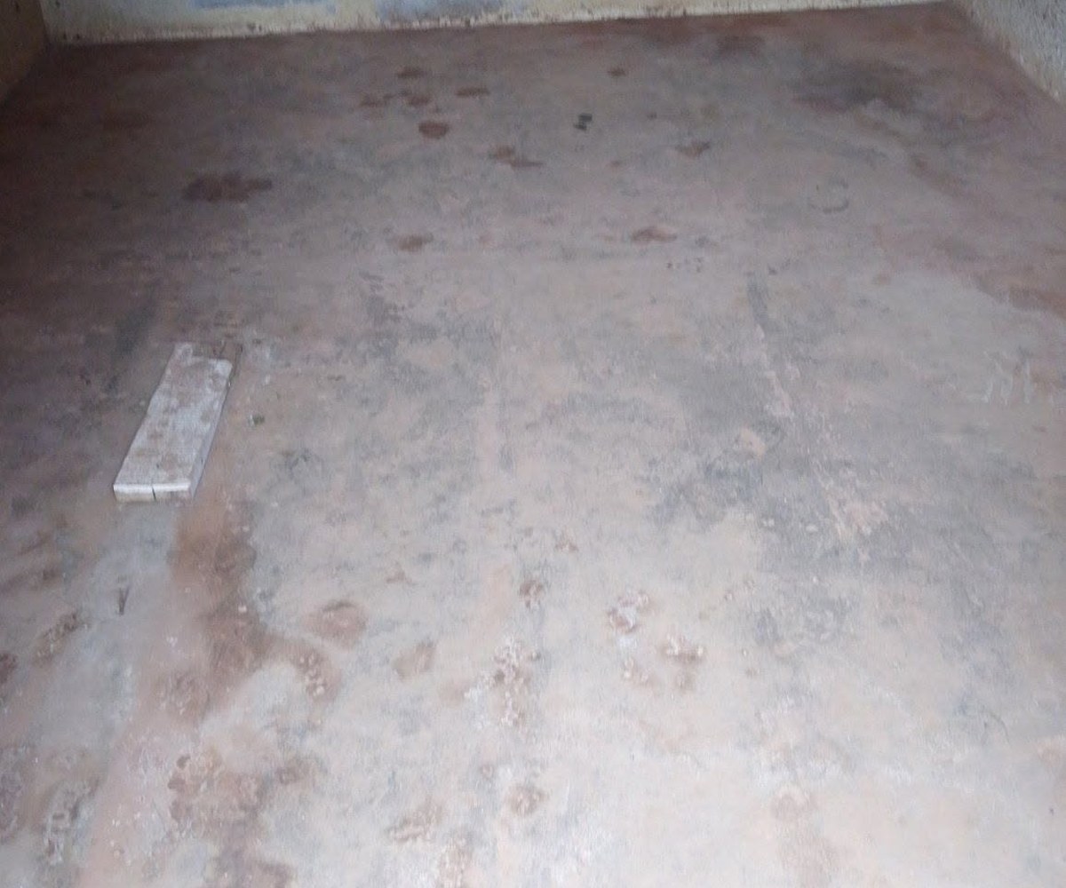 Boutique à louer - Yaoundé Emombo